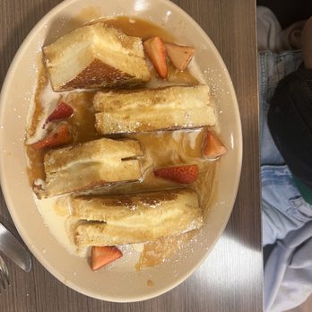 Snooze, an A.M. Eatery - OMG French Toast - Breakfast & Brunch Near Me - Kansas City, Missouri Snooze, an A.M. Eatery - OMG French Toast - Breakfast & Brunch Near Me - Kansas City, Missouri