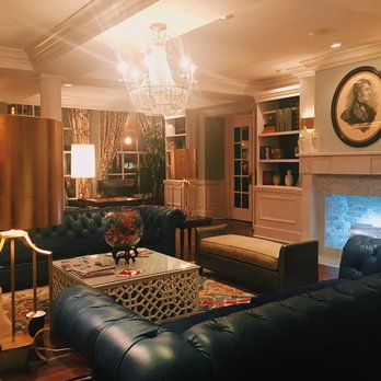 The Marshall House - The lobby of the hotel. Perfect for drinking coffee and playing cards or chess! - Hotels Near Me - Savannah, Georgia