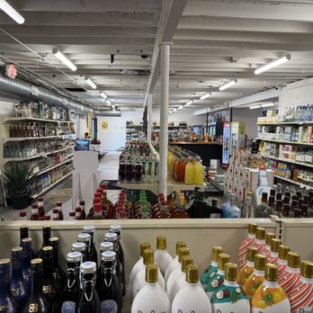 Tilly's Warehouse - Beer, Wine & Spirits Near Me - Columbia, South Carolina Tilly's Warehouse - Beer, Wine & Spirits Near Me - Columbia, South Carolina