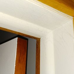 Seagull Bay Motel - Cob webs on the bathroom door