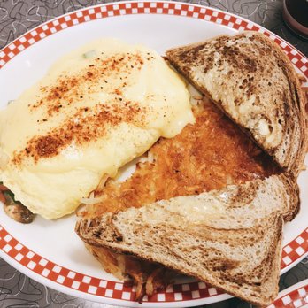 Cahill Diner - Cajun Omelet Breakfast - Diners Near Me - Inver Grove Heights, Minnesota