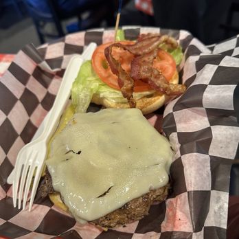 Huey's Midtown - Madison Avenue Burger - Burgers Near Me - Memphis, Tennessee