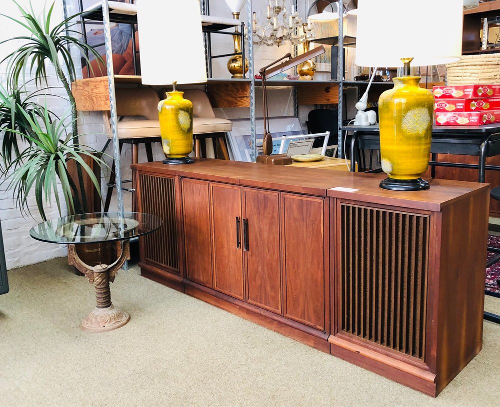 FURNITURE LOUNGE Updated September 2024 33 Photos & 20 Reviews 11