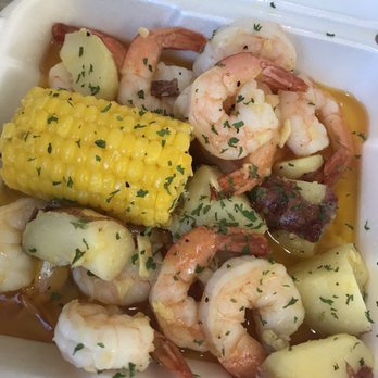 Doos Seafood And Deli - Shrimp with corn and potatoes - Seafood Near Me - Lilburn, Georgia Doos Seafood And Deli - Shrimp with corn and potatoes - Seafood Near Me - Lilburn, Georgia