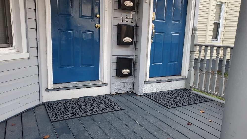 Slide of Hessi's Handy Services