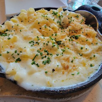 Hungry Crowd - Mac N Cheese - New American Near Me - Los Angeles, California Hungry Crowd - Mac N Cheese - New American Near Me - Los Angeles, California
