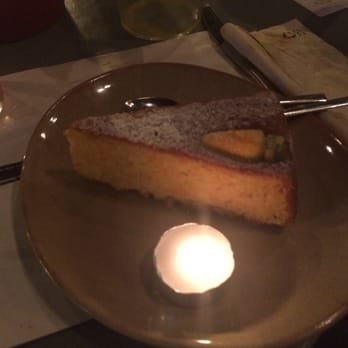 Woki Organic Market - Pastel de zanahoria - Japanese Near Me - Barcelona, B Woki Organic Market - Pastel de zanahoria - Japanese Near Me - Barcelona, B