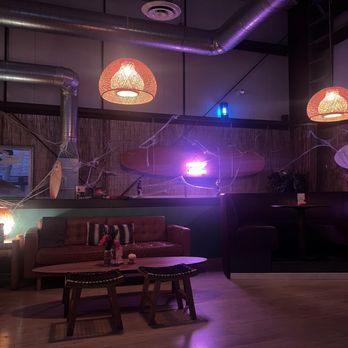 SoCal Vibes - Upstairs area - Breweries Near Me - Carson, California