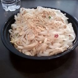 Hokkaido - Bland, Pad Thai, with a little chicken for $12.
