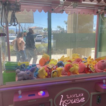 Kawaii House - Claw Machine with Pokémon plushies - Hobby Shops Near Me - Murrieta, California
