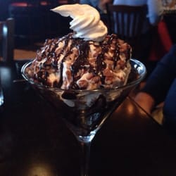 The Pines Golf Club, Restaurant & Banquet - Pecan roll-huge and delicious!