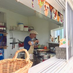 Le Gaboteux - Crêperie Bretonne - Le sympathique crêpier en action