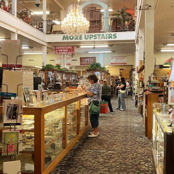 Redlands Galleria - Store front by the registers - Antiques Near Me - Redlands, California Redlands Galleria - Store front by the registers - Antiques Near Me - Redlands, California