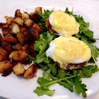 SYRUP - St Charles - Crabby Cake Benedict - Breakfast & Brunch Near Me - St. Charles, Illinois SYRUP - St Charles - Crabby Cake Benedict - Breakfast & Brunch Near Me - St. Charles, Illinois