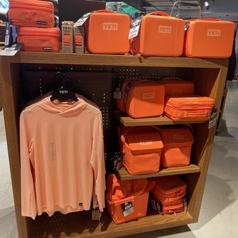 YETI Honolulu - Colorful - Outdoor Gear Near Me - Honolulu, Hawaii