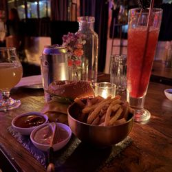 Altar - Burger