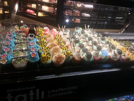 Elizinn Patisserie Restaurant by null