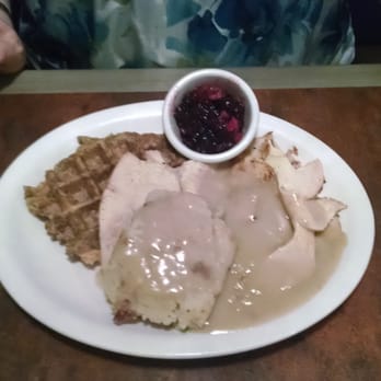 Bumbleberry Flats - Twisted turkey dinner. - American Near Me - Laughlin, Nevada