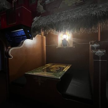Vatan - Cute booths with hand painted tables and thatched roofs - Indian Near Me - New York, New York Vatan - Cute booths with hand painted tables and thatched roofs - Indian Near Me - New York, New York