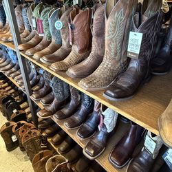Boot World - Boots