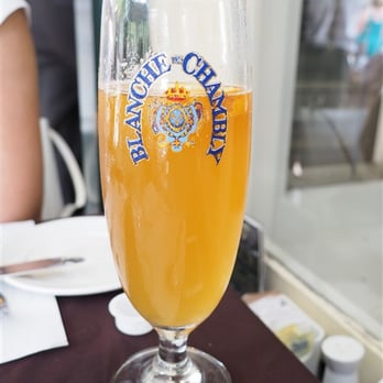 Bistro 1640 - Blanche de Chambly, saves the day. - French Near Me - Quebec City, Quebec Bistro 1640 - Blanche de Chambly, saves the day. - French Near Me - Quebec City, Quebec