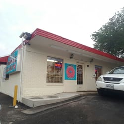 Mobberly Donut Shop