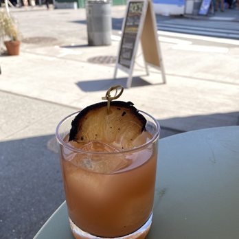 Roey's - Mezcal Rosa with charred grapefruit !!!! - Pizza Near Me - New York, New York Roey's - Mezcal Rosa with charred grapefruit !!!! - Pizza Near Me - New York, New York