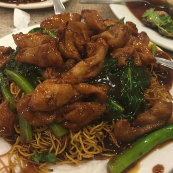Moon Garden Restaurant - Minute chicken Noodle - Seafood Near Me - Honolulu, Hawaii