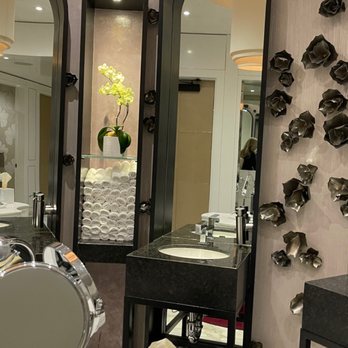 Hotel Bel-Air - Love this bathroom so much! - Hotels Near Me - Los Angeles, California