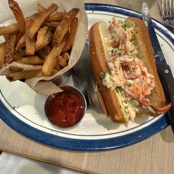 Lure Fish House - New England Lobster Roll with Natural Russet Fries - Seafood Near Me - Santa Barbara, California Lure Fish House - New England Lobster Roll with Natural Russet Fries - Seafood Near Me - Santa Barbara, California
