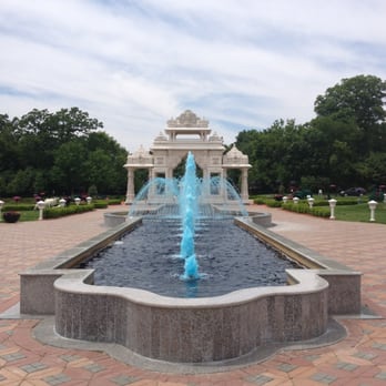BAPS Shri Swaminarayan Mandir, Chicago - Hindu Temples Near Me - Bartlett, Illinois