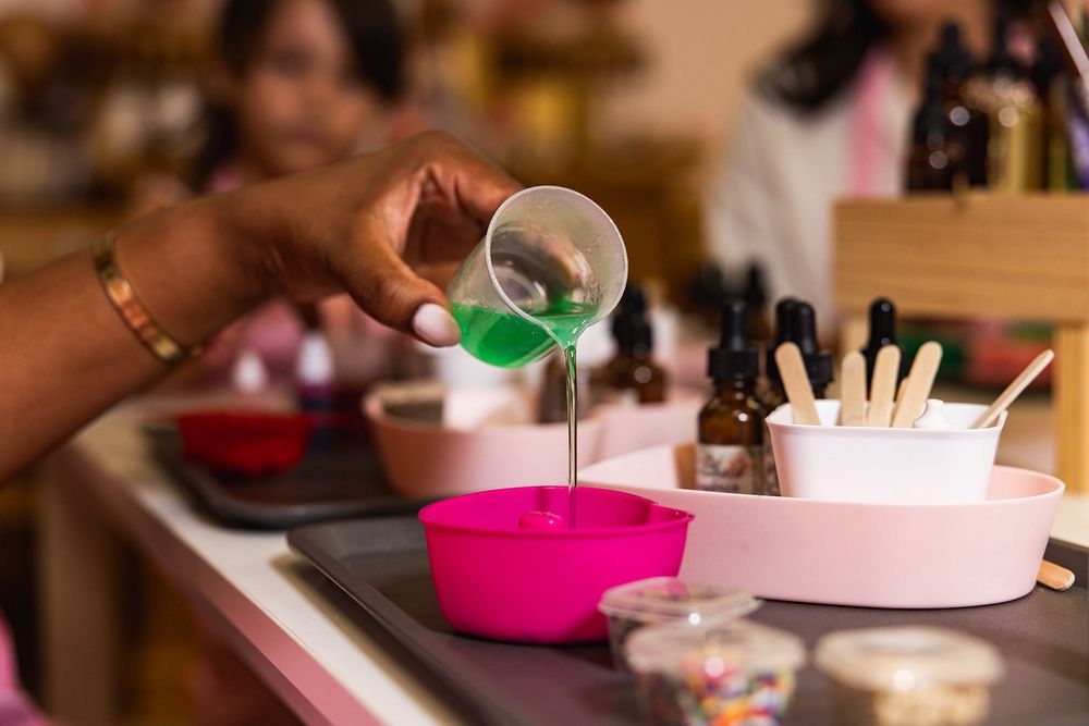 SOAP DES JOUR Updated October 2024 93 Photos & 21 Reviews 21001 N