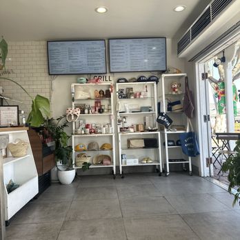Cafe Metropole - Sandwiches Near Me - Avalon, California Cafe Metropole - Sandwiches Near Me - Avalon, California