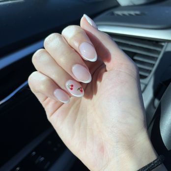 Glamorous Salon - Nail Salons Near Me - Walnut Creek, California