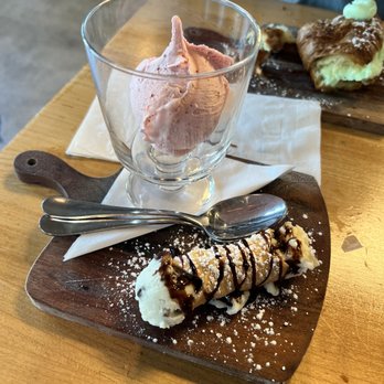 Frittata Caffe & Bistro - Canoli and strawberry gelato - Coffee & Tea Near Me - Port St. Lucie, Florida Frittata Caffe & Bistro - Canoli and strawberry gelato - Coffee & Tea Near Me - Port St. Lucie, Florida