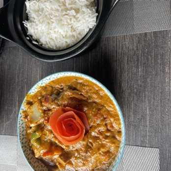 Basil Indian Bistro - Chicken Tika Masala - Indian Near Me - Farmington Hills, Michigan Basil Indian Bistro - Chicken Tika Masala - Indian Near Me - Farmington Hills, Michigan