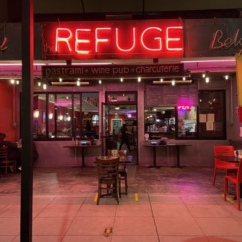 The Refuge - Cool space outside - Burgers Near Me - San Carlos, California