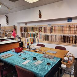 Sea of Beads - Lots of beads