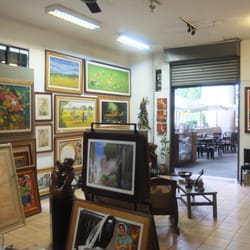 Art Circle Gallery - Beautiful artwork in the cafe area