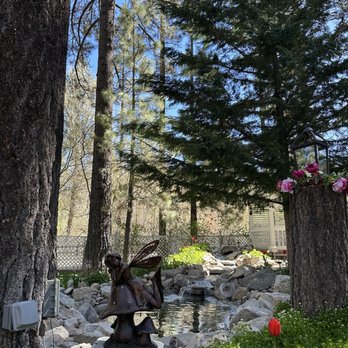 Apples Bed & Breakfast Inn - Relaxation grounds.... - Hotels Near Me - Big Bear Lake, California Apples Bed & Breakfast Inn - Relaxation grounds.... - Hotels Near Me - Big Bear Lake, California