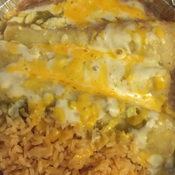 El Tarasco - Chicken enchiladas with green sauce, rice, and beans in a to go container. - Mexican Near Me - Westchester, California El Tarasco - Chicken enchiladas with green sauce, rice, and beans in a to go container. - Mexican Near Me - Westchester, California