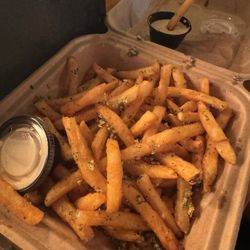The Taste of the V - Garlic truffle fries