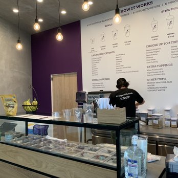 Oakberry Acai - Order Counter w/Ginormous Menu Display (May 2021) - Juice Bars & Smoothies Near Me - Los Angeles, California