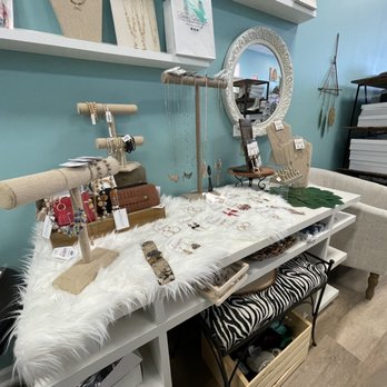 Cozy Calla Lily Boutique - Accessories! Jewelry - Women's Clothing Near Me - Greensboro, North Carolina Cozy Calla Lily Boutique - Accessories! Jewelry - Women's Clothing Near Me - Greensboro, North Carolina