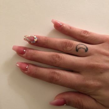 Anna Nails - Nails by Ri - Nail Salons Near Me - Castro Valley, California