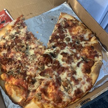 Bazbeaux Pizza - Medium bacon & mushroom. Outstanding!!! - Pizza Near Me - Indianapolis, Indiana