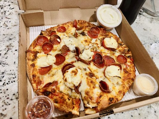 Luna Pizzeria by null