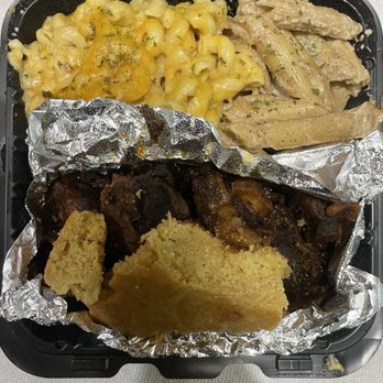 Ez Eats Afro Soul Food - Ez Eats Mac & Cheese, OXTAILS (Special), Rasta Pasta, Honey Brown Butter Cornbread - Caribbean Near Me - Orlando, Florida