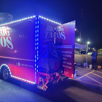 Big Rig Tacos - The back - Food Trucks Near Me - Melrose Park, Illinois