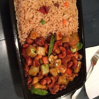 China House - Chicken and cashews combo dinner - Chinese Near Me - Baltimore, Maryland